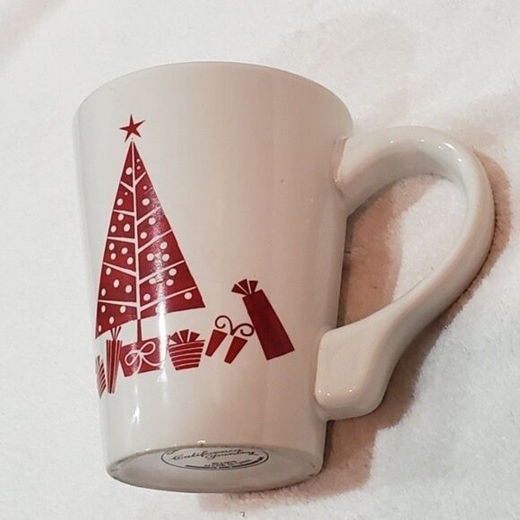 California Pantry 2009 Christmas Mugs Set of Two - Picture 5 of 8